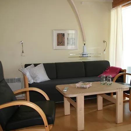 Semesterbostad Aero Marina *